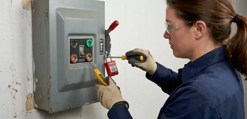 Motion Sensor Light Switch Replacement in Gardner